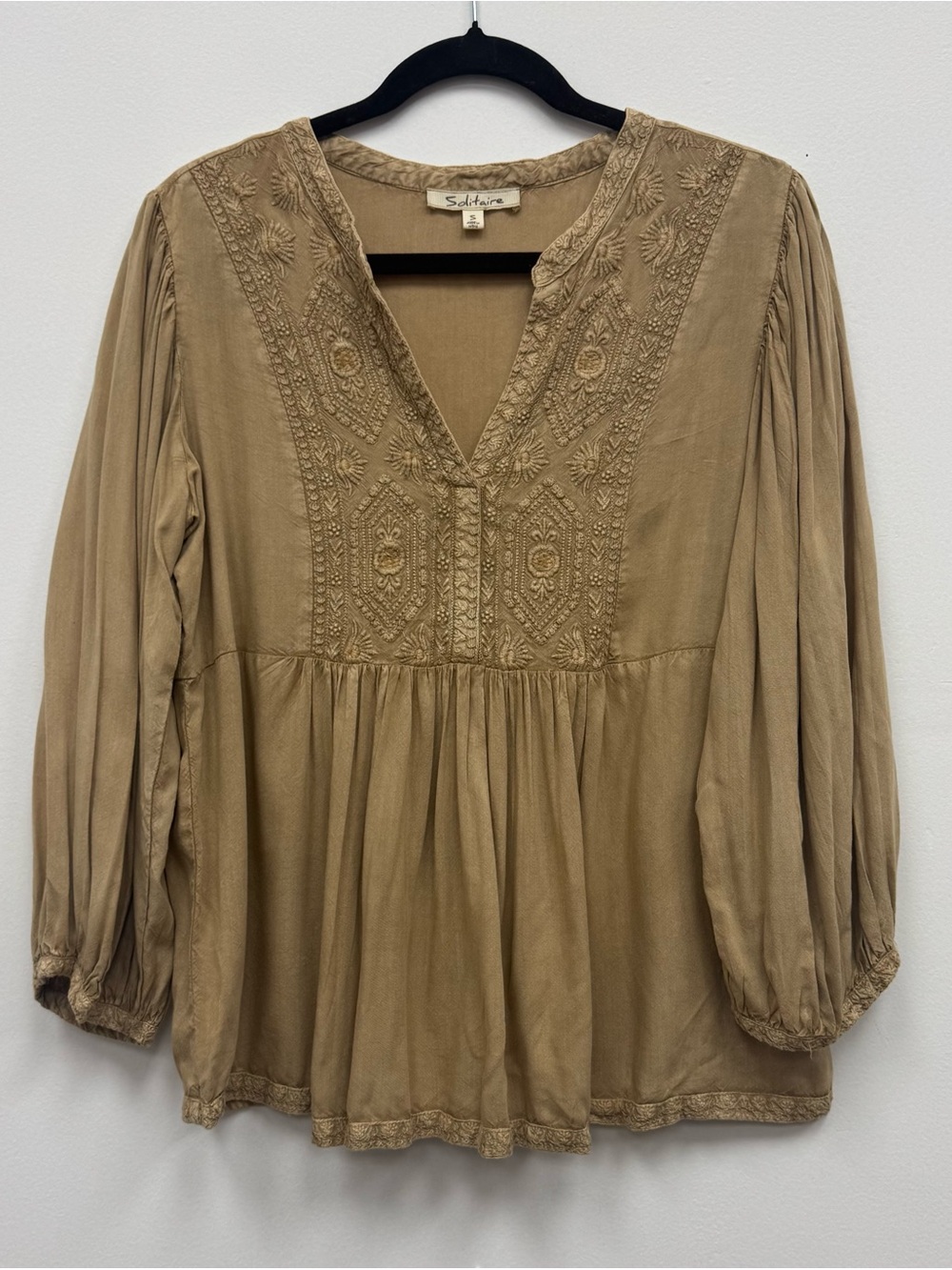 Solitaire V-Neck Peasant Top - Taupe